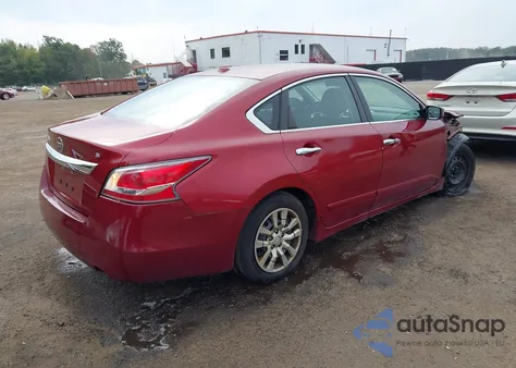2015 Nissan Altima 2.5 S из США, поврежденный, VIN 1N4AL3AP0FC155914